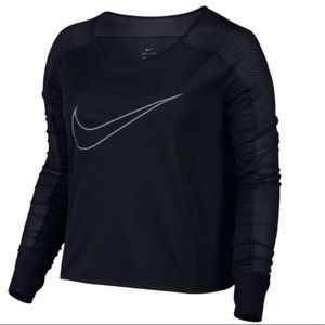 🌸Nike Dri-fit women’s running top